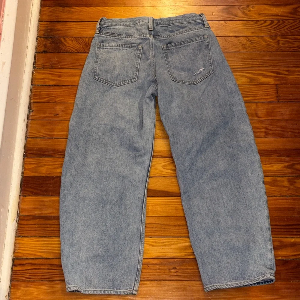 GAP BARREL HIGH RISE Light Wash Distressed Straight Leg Jeans - Picture 3 of 3